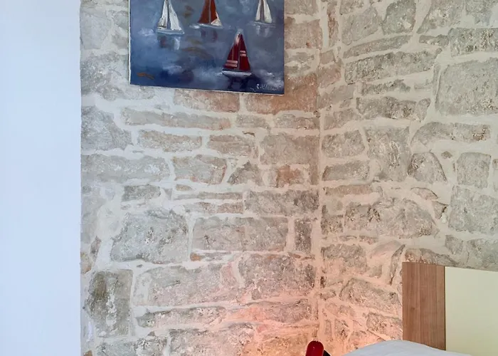 Casa Pietra 27 , Authentic Istrian Stone House