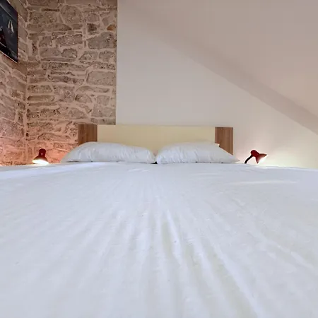 Casa Pietra 27 , Authentic Istrian Stone House Peruški