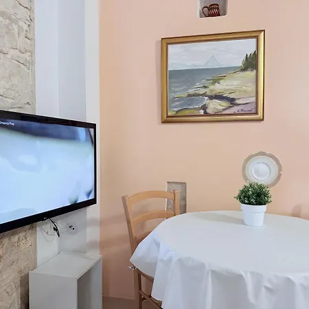 Casa Pietra 27 , Authentic Istrian Stone House Holiday home
