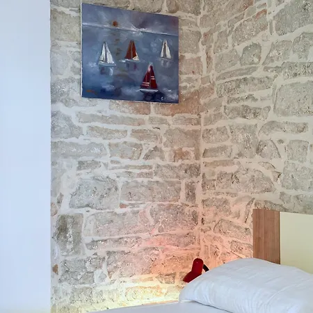 Casa Pietra 27 , Authentic Istrian Stone House